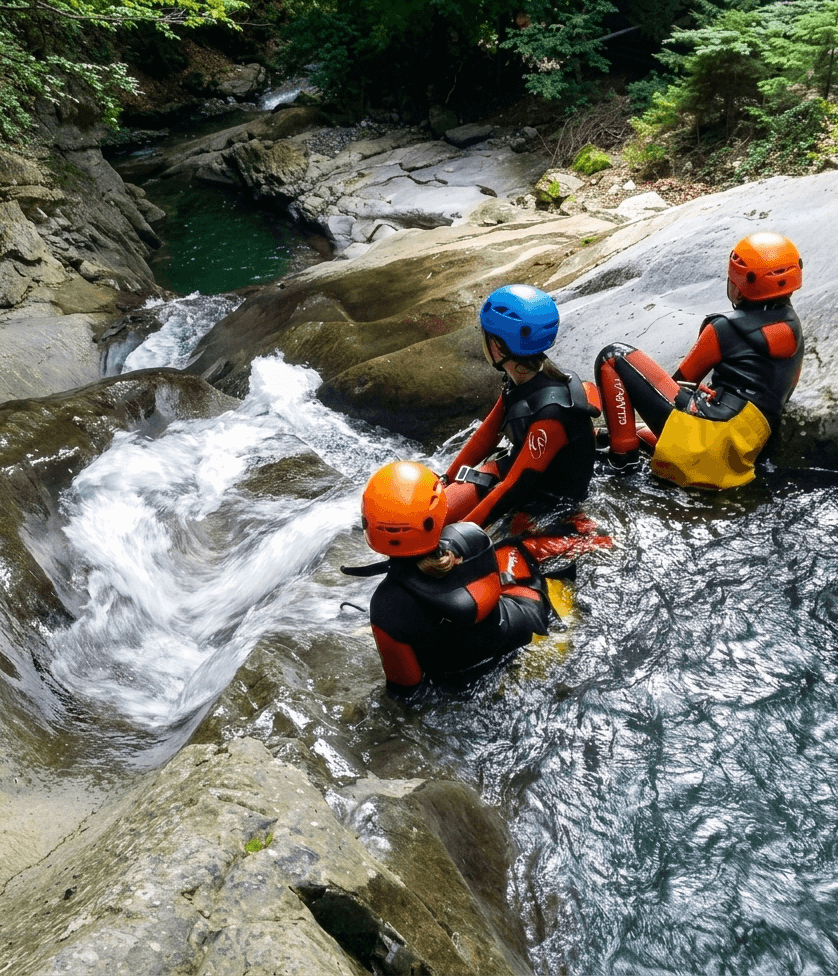 Canyon balme ludique Toboggans avec des guides des carroz